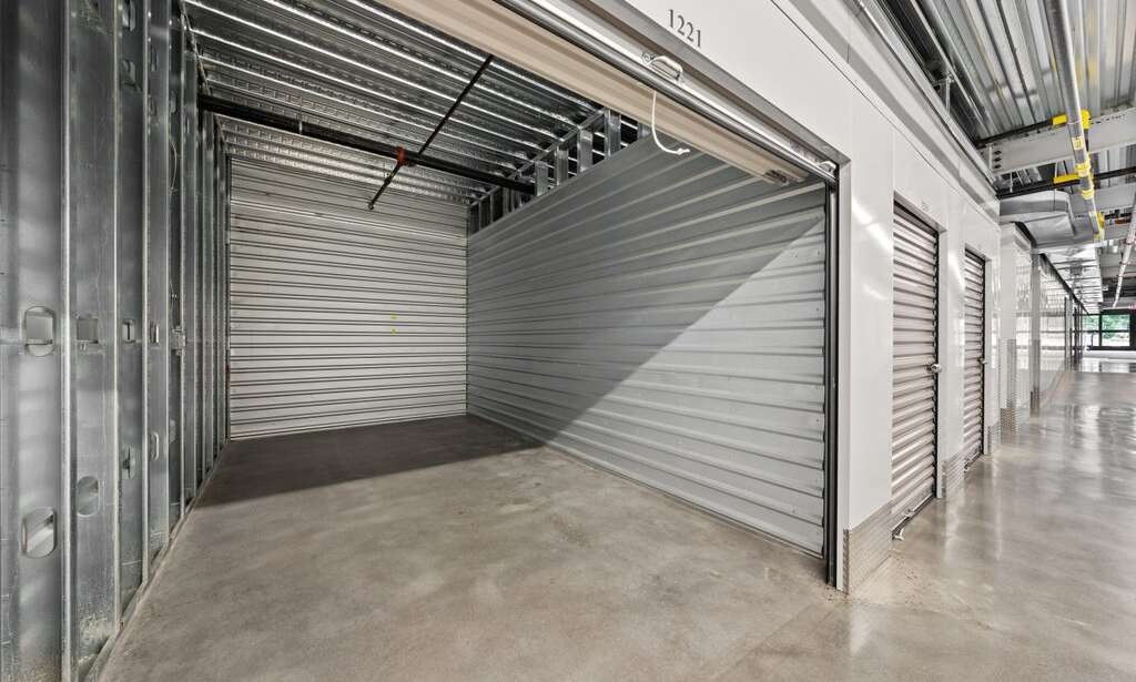 Why Your Business Needs a Storage Unit for Business Inventory in Darien, CT