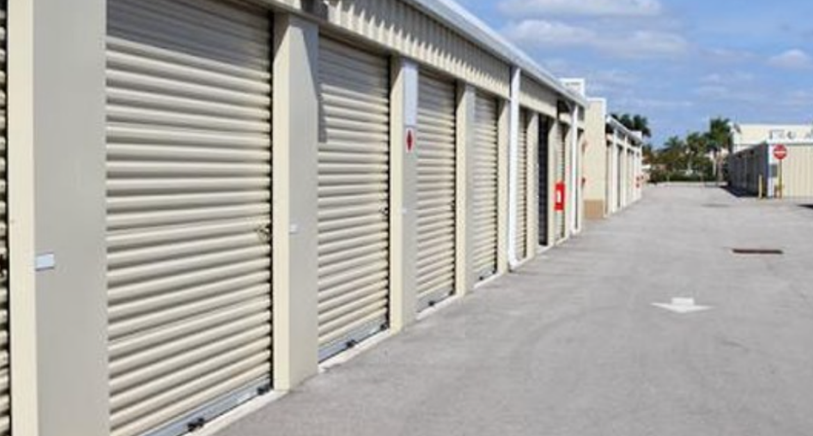 Storage Units for Rent in Darien: Your Solution to Clutter-Free Living